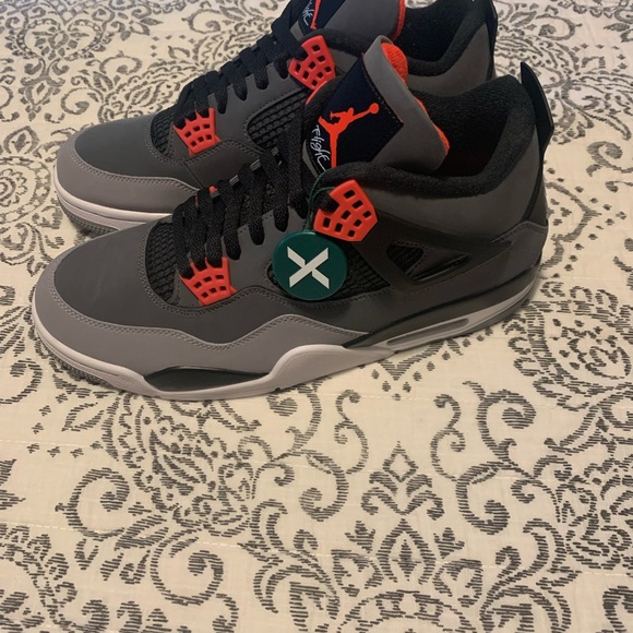 Air Jordan retro 4 - Picture 1 of 7